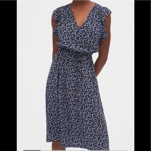🆕 Gap Brand Ruffle Sleeve‎ Midi Dress Navy Floral